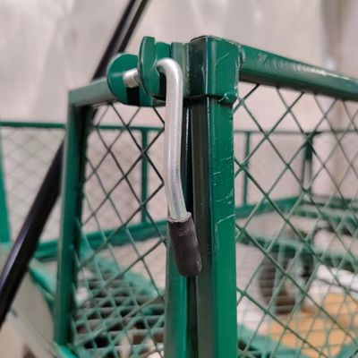 Manejo de materiales sin esfuerzo con un carrito de malla de jardín y un solo mango